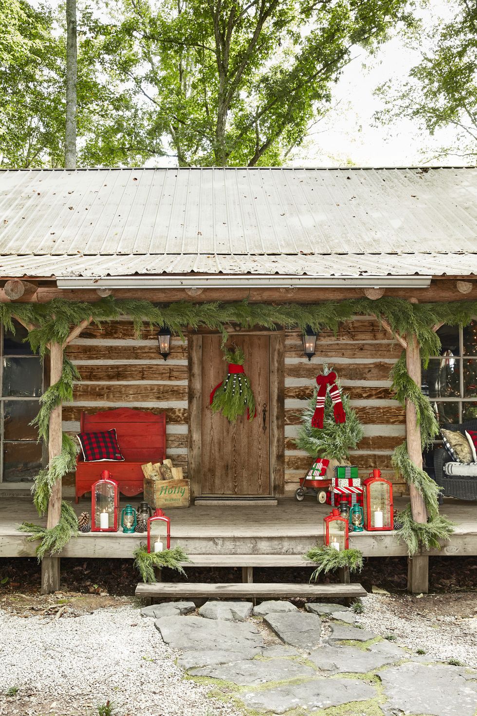 outdoor-christmas-decorations-cabin-1544801973